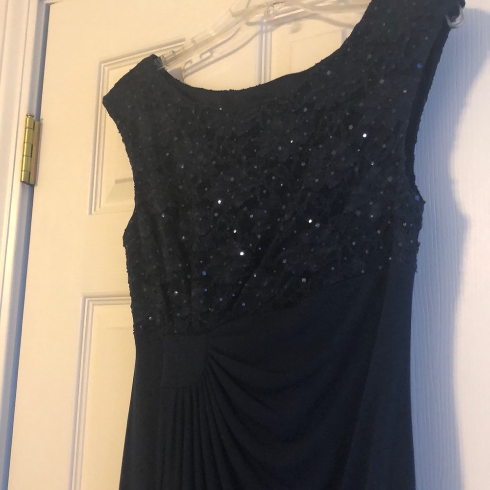 Sparkly Midnight Blue Promdress, Connected, Size 6